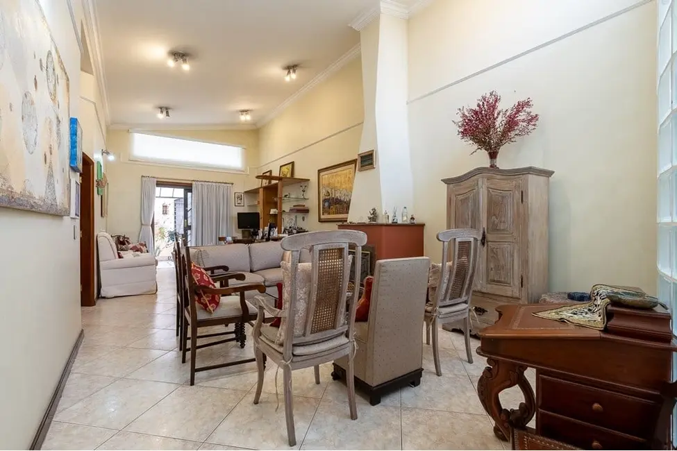 Casa com 2 quartos à venda, 230m2 em Planalto Paulista, São Paulo - SP - imagem 1 Foto 1 de Casa com 2 quartos à venda, 230m2 em Planalto Paulista, São Paulo - SP