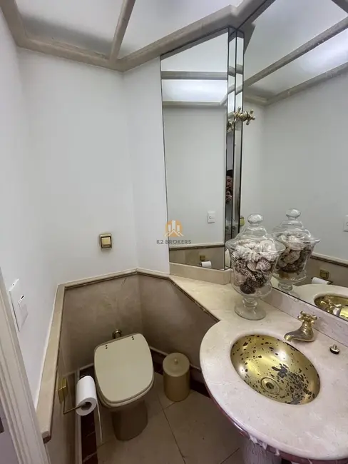 Apartamento com 3 quartos à venda, 164m2 em Enseada, Guaruja - SP - imagem 9 Foto 9 de Apartamento com 3 quartos à venda, 164m2 em Enseada, Guaruja - SP