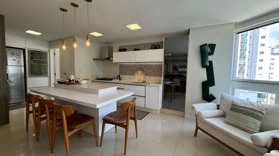 Apartamento com 3 quartos à venda, 146m2 em Centro, Balneario Camboriu - SC - imagem 9 Foto 9 de Apartamento com 3 quartos à venda, 146m2 em Centro, Balneario Camboriu - SC