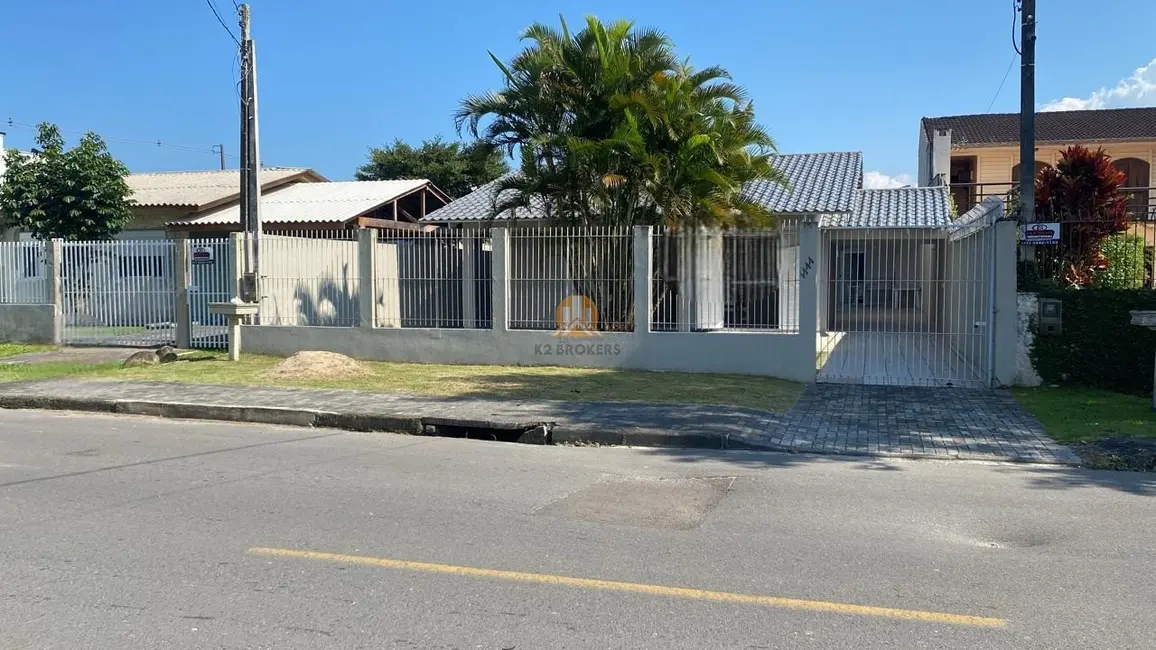 Foto 3 de Casa com 3 quartos à venda, 150m2 em Guaratuba - PR