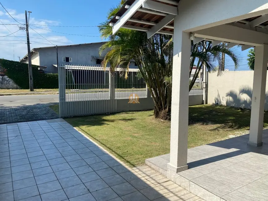 Foto 5 de Casa com 3 quartos à venda, 150m2 em Guaratuba - PR