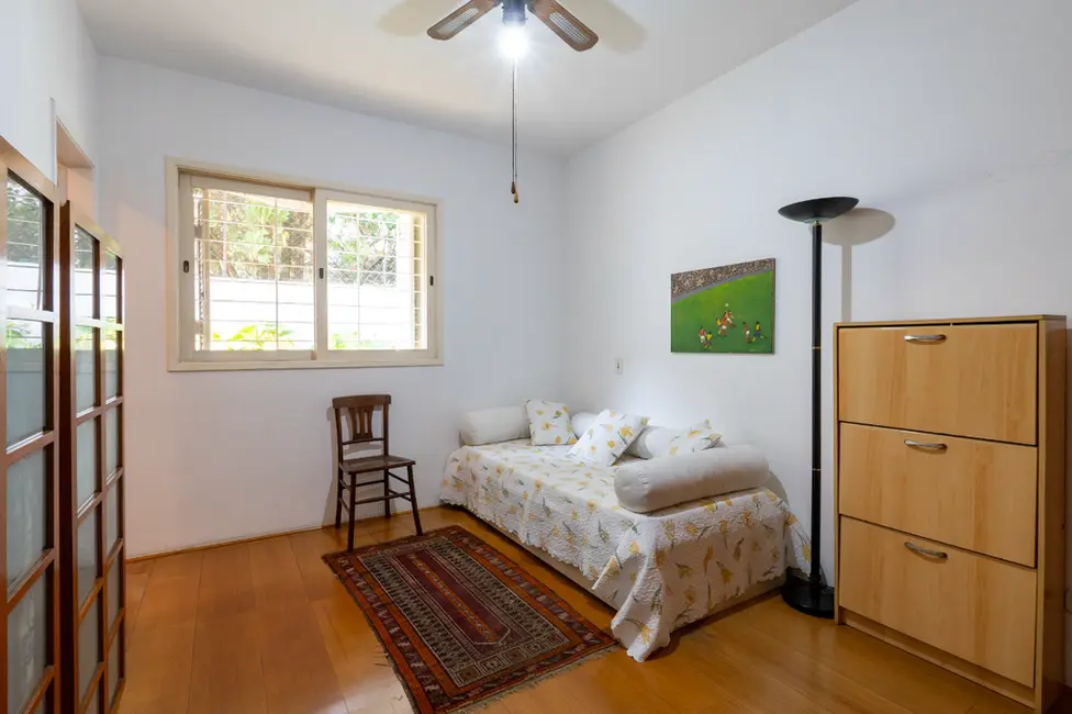 Foto 2 de Casa com 4 quartos à venda, 571m2 em Jardim Leonor, São Paulo - SP