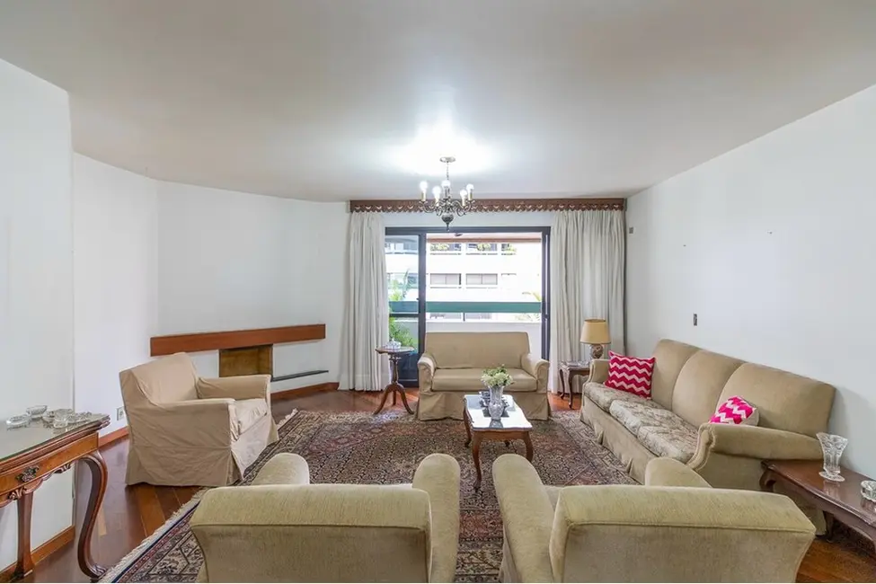 Apartamento com 4 quartos à venda, 146m2 em Moema, São Paulo - SP - imagem 7 Foto 7 de Apartamento com 4 quartos à venda, 146m2 em Moema, São Paulo - SP