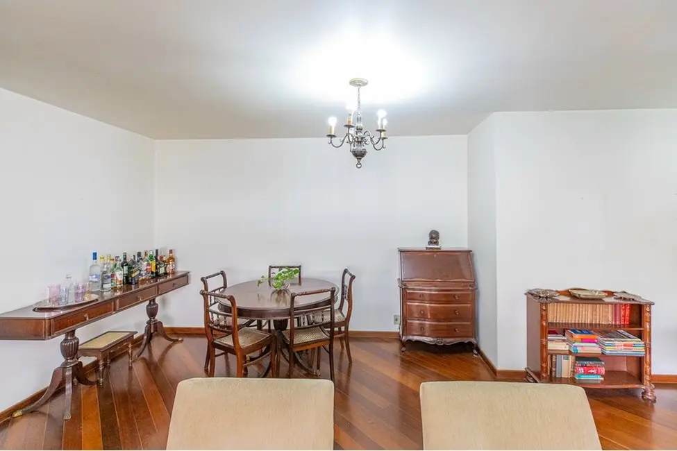 Apartamento com 4 quartos à venda, 146m2 em Moema, São Paulo - SP - imagem 2 Foto 2 de Apartamento com 4 quartos à venda, 146m2 em Moema, São Paulo - SP