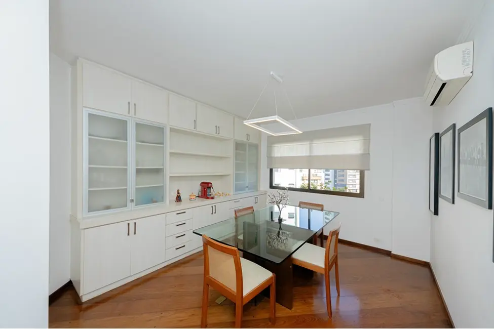 Apartamento com 4 quartos à venda, 430m2 em Campo Belo, São Paulo - SP - imagem 9 Foto 9 de Apartamento com 4 quartos à venda, 430m2 em Campo Belo, São Paulo - SP