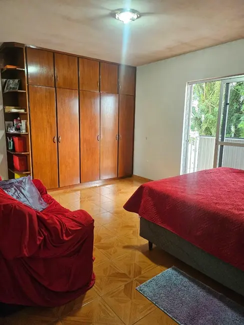 Foto 2 de Casa com 4 quartos à venda, 180m2 em Boqueirão, Curitiba - PR