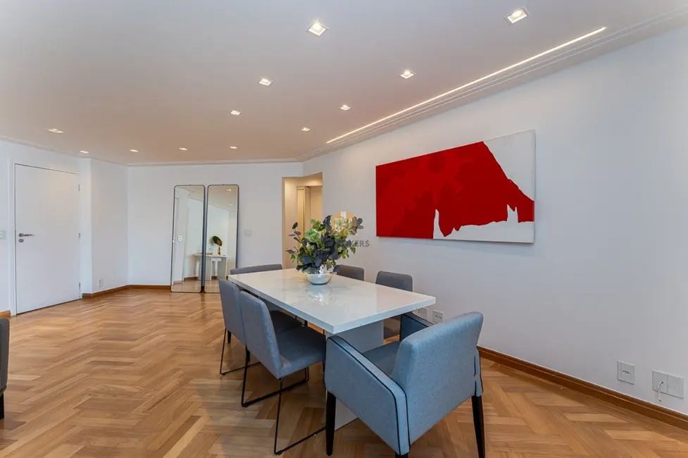 Foto 6 de Apartamento com 2 quartos à venda, 143m2 em Itaim Bibi, São Paulo - SP