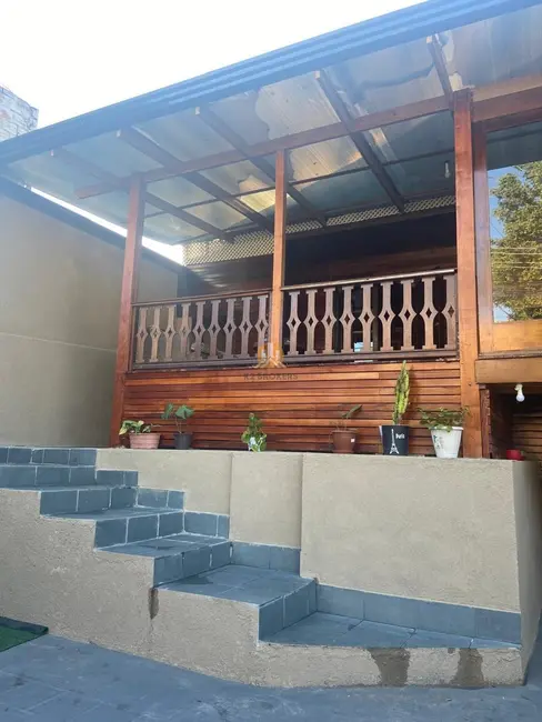 Casa com 3 quartos à venda, 200m2 em Atuba, Curitiba - PR - imagem 2 Foto 2 de Casa com 3 quartos à venda, 200m2 em Atuba, Curitiba - PR