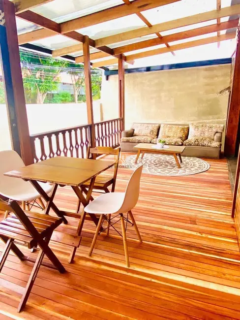 Casa com 3 quartos à venda, 200m2 em Atuba, Curitiba - PR - imagem 8 Foto 8 de Casa com 3 quartos à venda, 200m2 em Atuba, Curitiba - PR