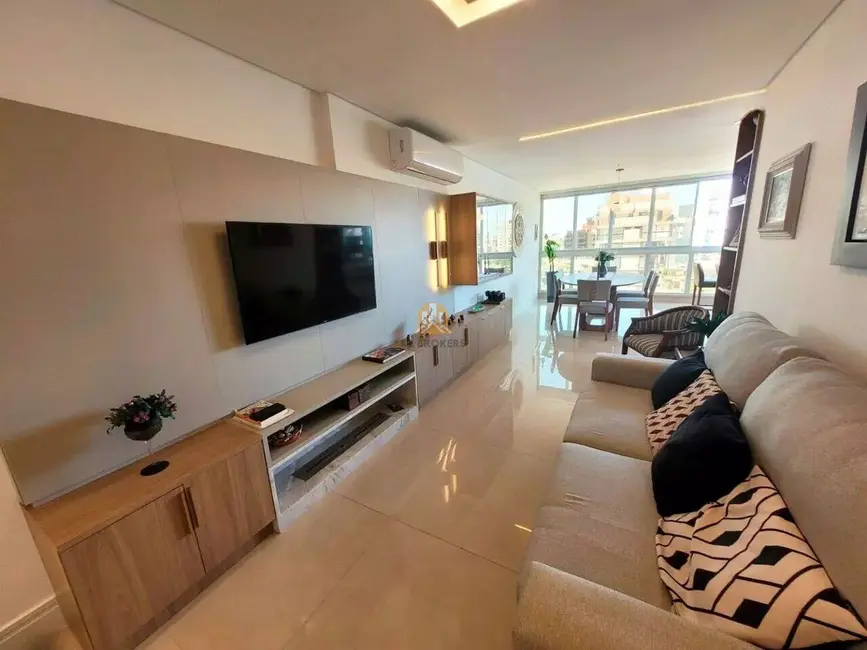 Foto 1 de Apartamento com 3 quartos à venda, 188m2 em Centro, Guaratuba - PR