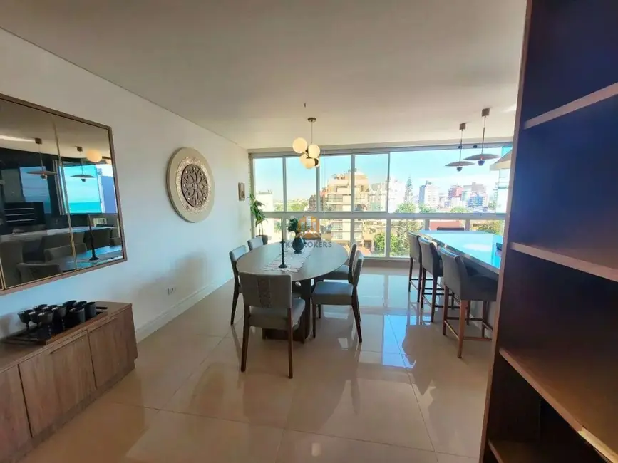 Foto 3 de Apartamento com 3 quartos à venda, 188m2 em Centro, Guaratuba - PR