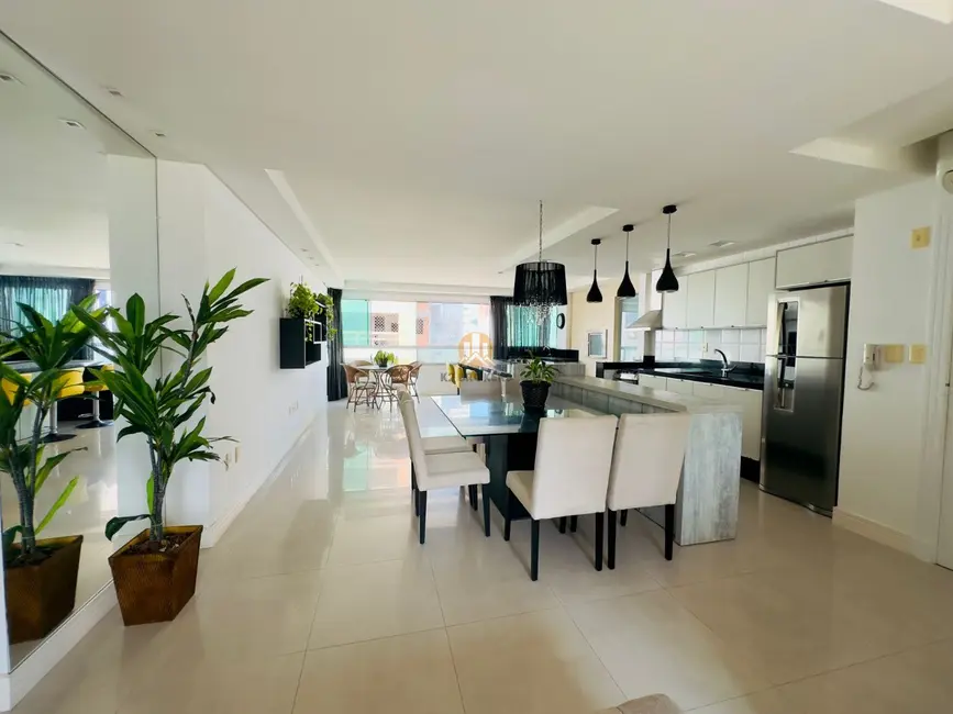 Foto 2 de Apartamento com 3 quartos à venda, 121m2 em Centro, Balneario Camboriu - SC