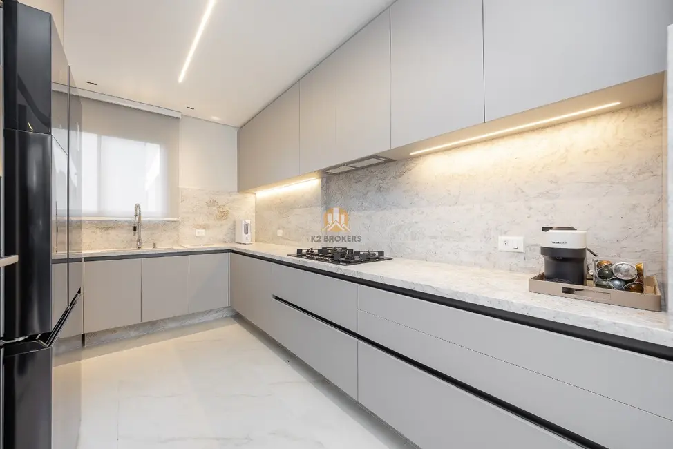 Foto 9 de Apartamento com 3 quartos à venda, 199m2 em Água Verde, Curitiba - PR