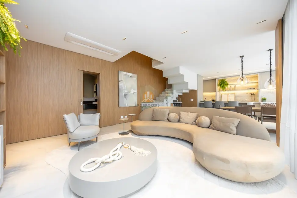 Foto 1 de Apartamento com 3 quartos à venda, 199m2 em Água Verde, Curitiba - PR