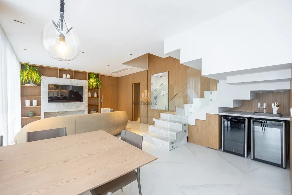 Foto 6 de Apartamento com 3 quartos à venda, 199m2 em Água Verde, Curitiba - PR