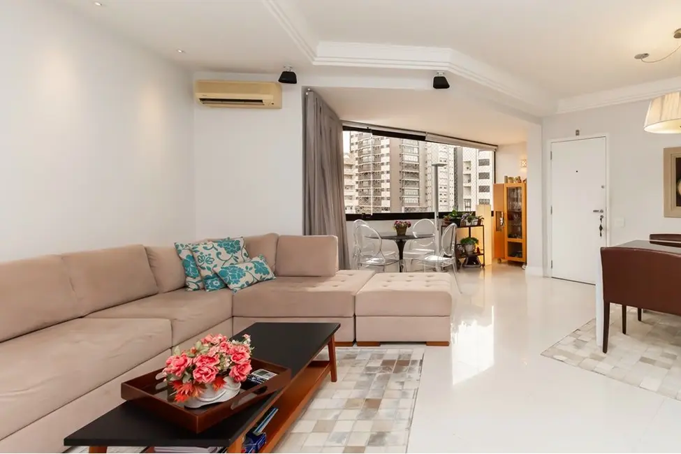 Apartamento com 3 quartos à venda, 112m2 em Moema, São Paulo - SP - imagem 1 Foto 1 de Apartamento com 3 quartos à venda, 112m2 em Moema, São Paulo - SP