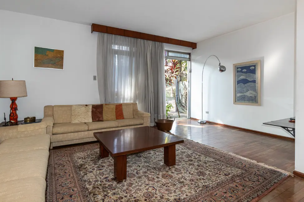 Foto 1 de Casa com 5 quartos à venda, 209m2 em Moema, São Paulo - SP