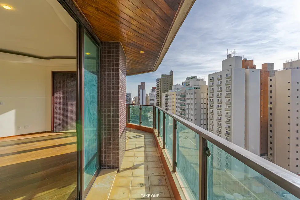 Foto 1 de Apartamento com 1 quarto à venda, 233m2 em Cambuí, Campinas - SP