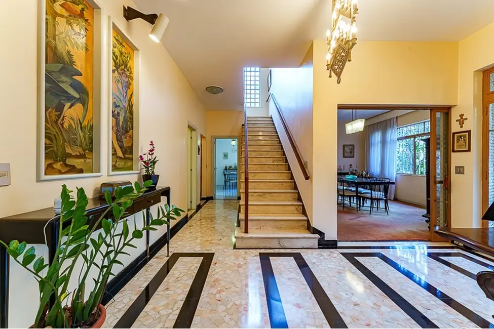 Casa com 3 quartos à venda, 320m2 em Pacaembu, São Paulo - SP - imagem 6 Foto 6 de Casa com 3 quartos à venda, 320m2 em Pacaembu, São Paulo - SP