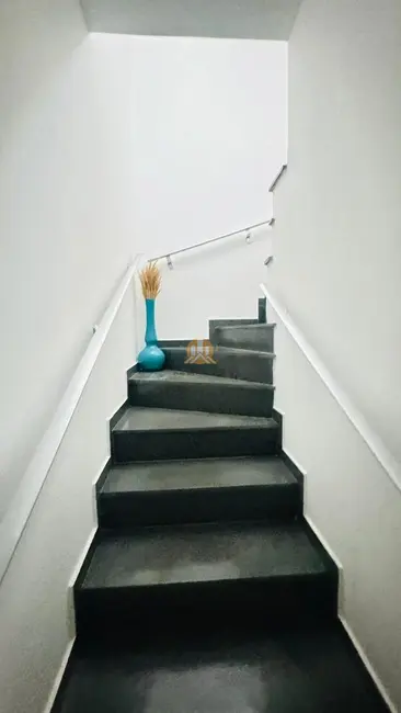 Foto 7 de Casa com 3 quartos à venda, 131m2 em Parque Maria Domitila, São Paulo - SP