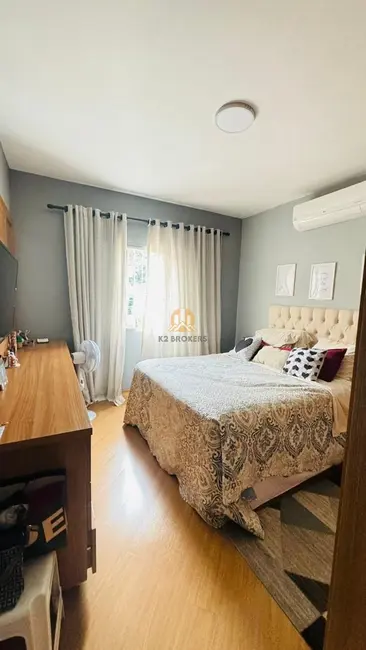 Foto 9 de Casa com 3 quartos à venda, 131m2 em Parque Maria Domitila, São Paulo - SP