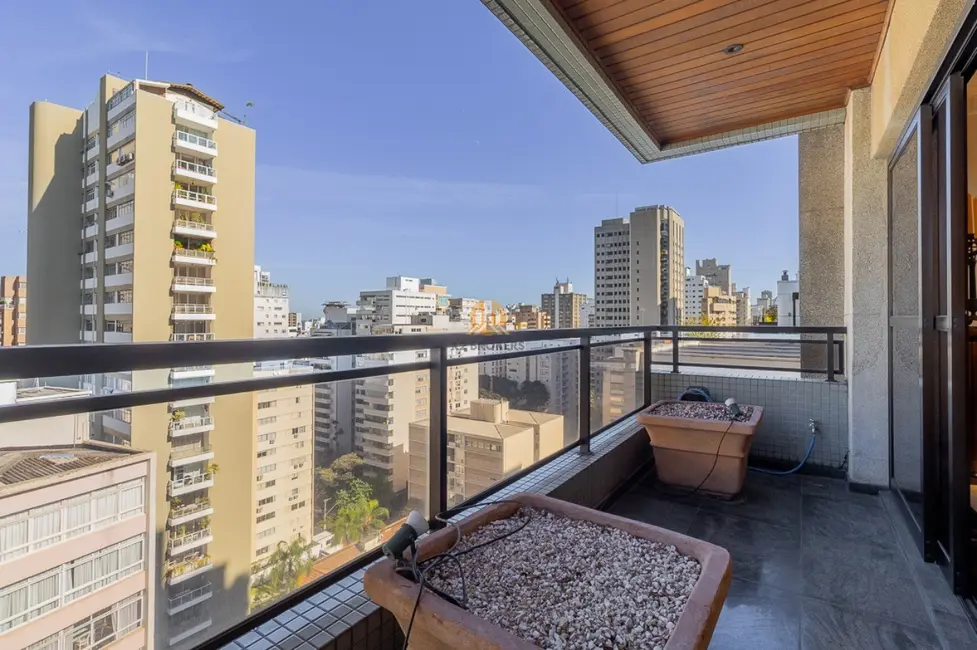 Apartamento com 3 quartos à venda, 412m2 em Cerqueira César, São Paulo - SP - imagem 8 Foto 8 de Apartamento com 3 quartos à venda, 412m2 em Cerqueira César, São Paulo - SP