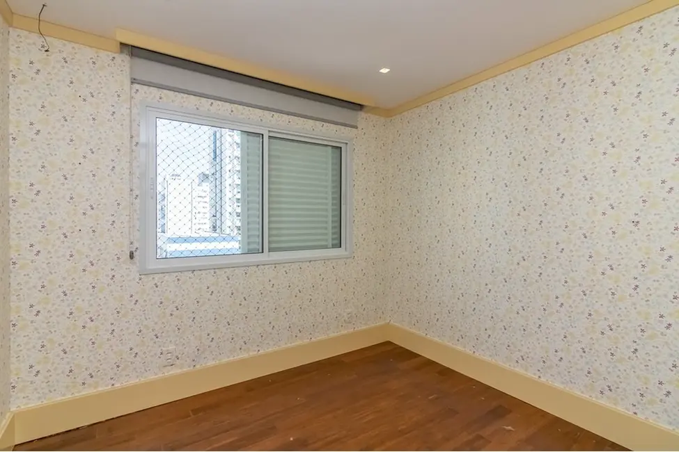 Apartamento com 3 quartos à venda, 134m2 em Moema, São Paulo - SP - imagem 6 Foto 6 de Apartamento com 3 quartos à venda, 134m2 em Moema, São Paulo - SP