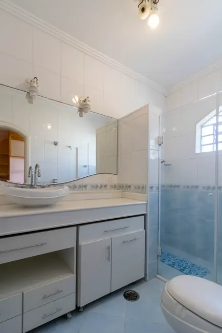 Casa com 3 quartos à venda, 331m2 em Vila Galvão, Guarulhos - SP - imagem 9 Foto 9 de Casa com 3 quartos à venda, 331m2 em Vila Galvão, Guarulhos - SP