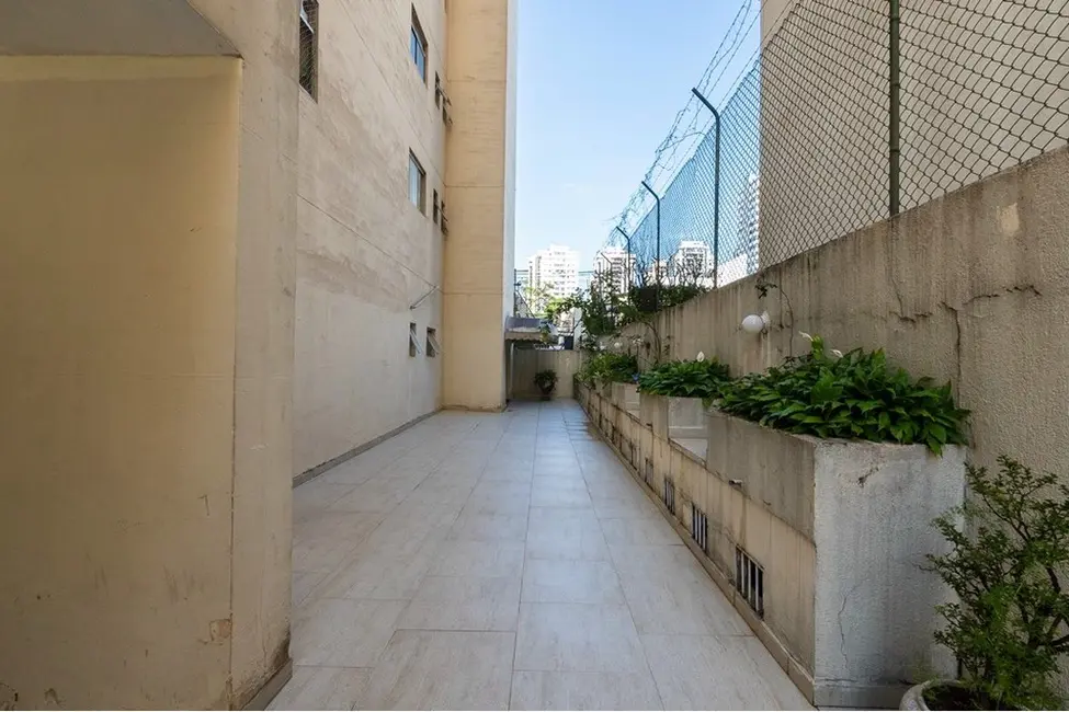 Foto 8 de Apartamento com 2 quartos à venda, 62m2 em Moema, São Paulo - SP