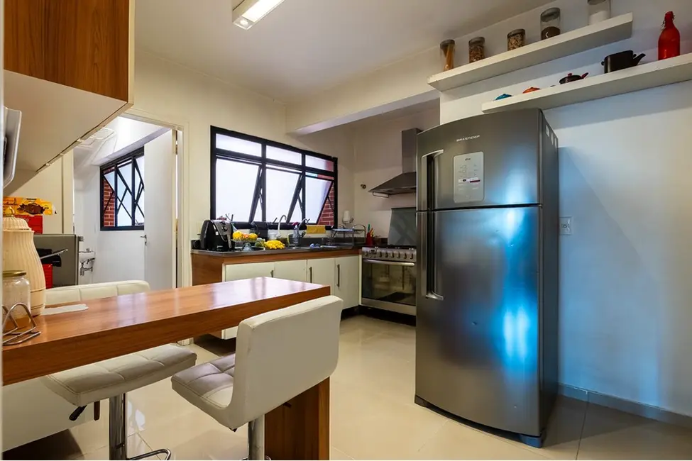 Apartamento com 3 quartos à venda, 132m2 em Vila Madalena, São Paulo - SP - imagem 8 Foto 8 de Apartamento com 3 quartos à venda, 132m2 em Vila Madalena, São Paulo - SP