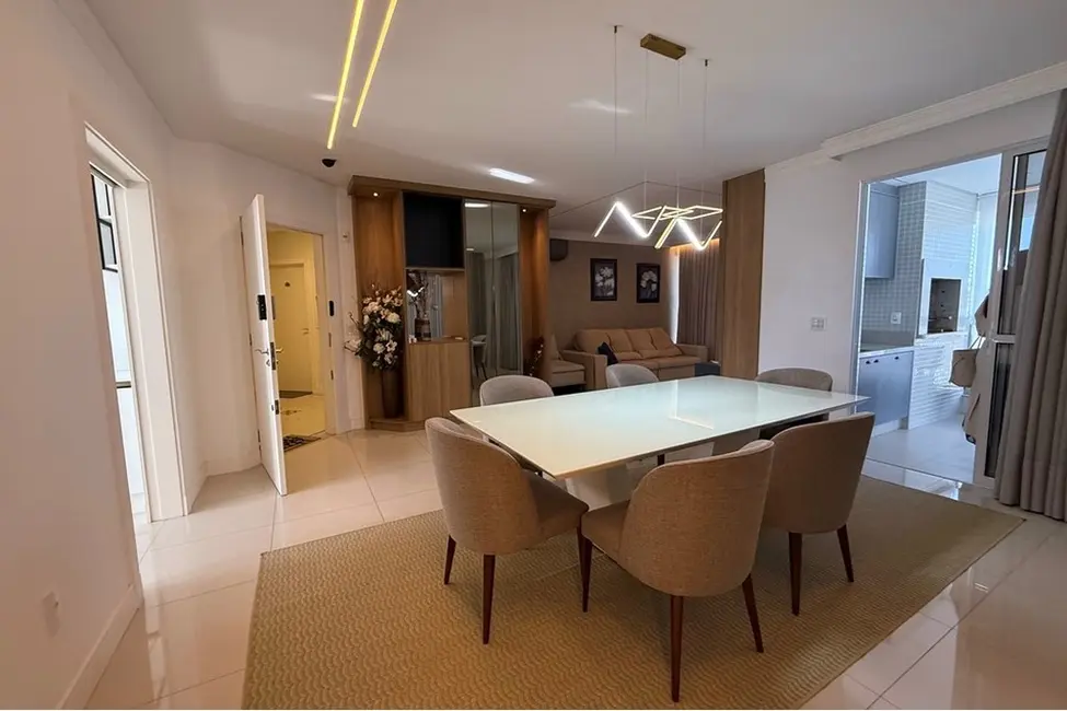 Foto 1 de Apartamento com 3 quartos à venda, 140m2 em Centro, Balneario Camboriu - SC