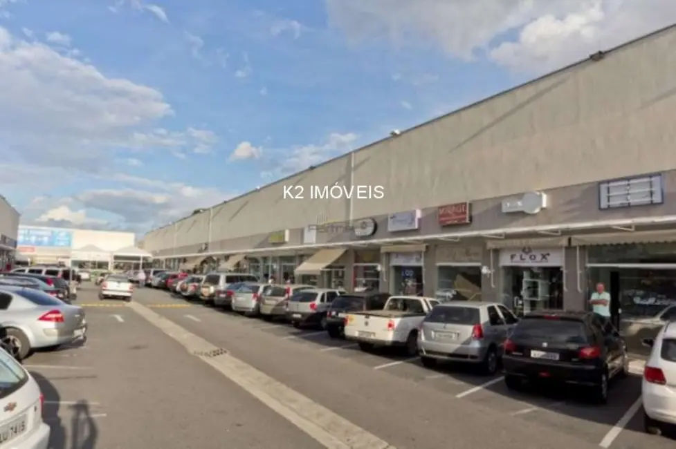 Loja para alugar, 426m2 em Ahú, Curitiba - PR - imagem 9 Foto 9 de Loja para alugar, 426m2 em Ahú, Curitiba - PR