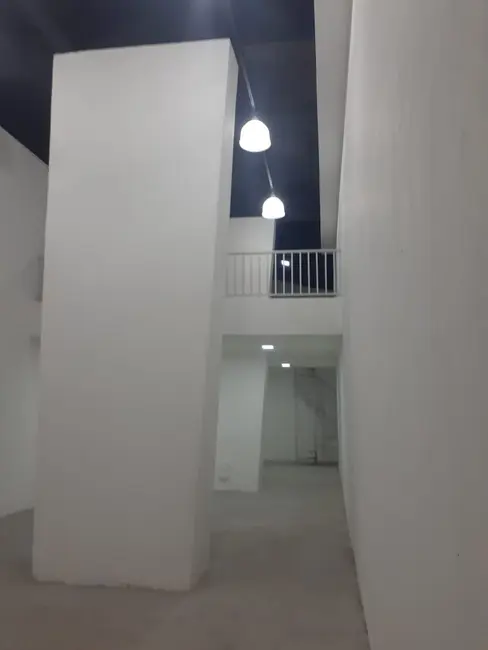 Loja à venda e para alugar, 153m2 em Batel, Curitiba - PR - imagem 8 Foto 8 de Loja à venda e para alugar, 153m2 em Batel, Curitiba - PR