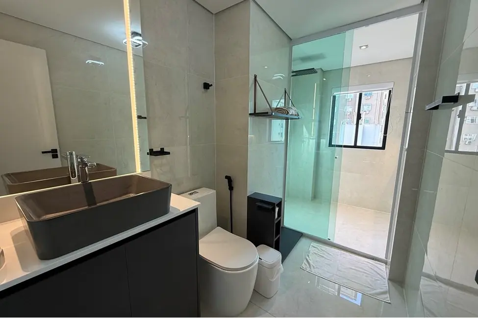 Apartamento com 3 quartos à venda, 157m2 em Centro, Balneario Camboriu - SC - imagem 5 Foto 5 de Apartamento com 3 quartos à venda, 157m2 em Centro, Balneario Camboriu - SC