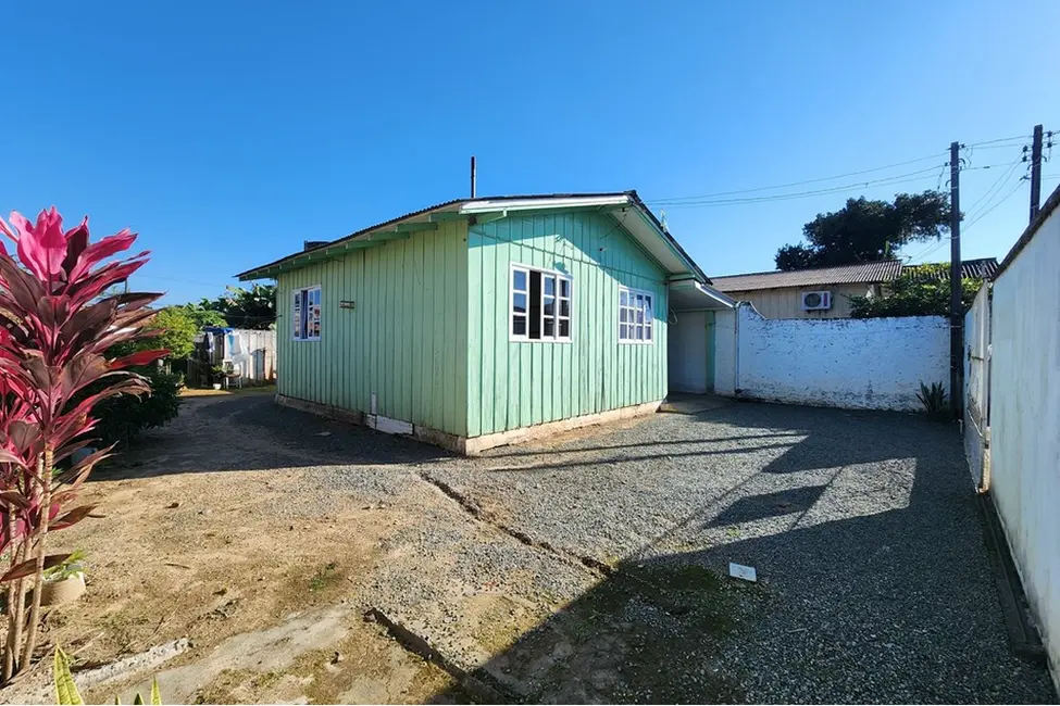 Foto 1 de Casa com 2 quartos à venda, 79m2 em Machados, Navegantes - SC