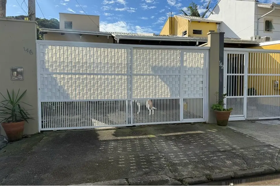 Foto 1 de Casa com 3 quartos à venda, 68m2 em Barra, Balneario Camboriu - SC