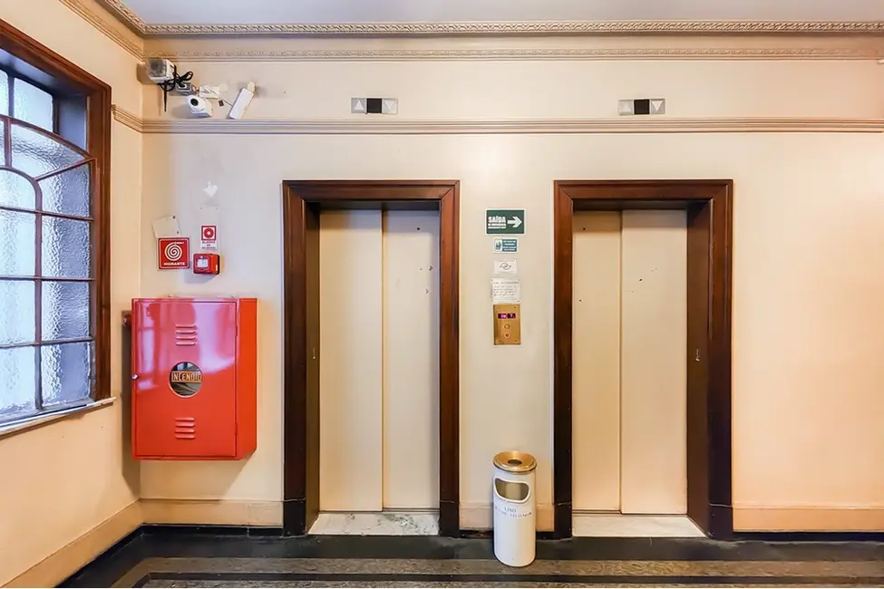 Foto 8 de Sala Comercial à venda, 200m2 em República, São Paulo - SP