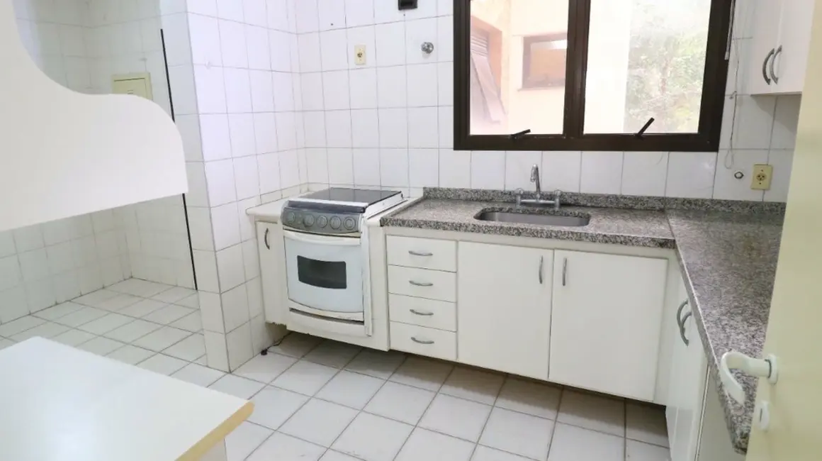 Apartamento com 4 quartos à venda, 139m2 em Vila Suzana, São Paulo - SP - imagem 8 Foto 8 de Apartamento com 4 quartos à venda, 139m2 em Vila Suzana, São Paulo - SP