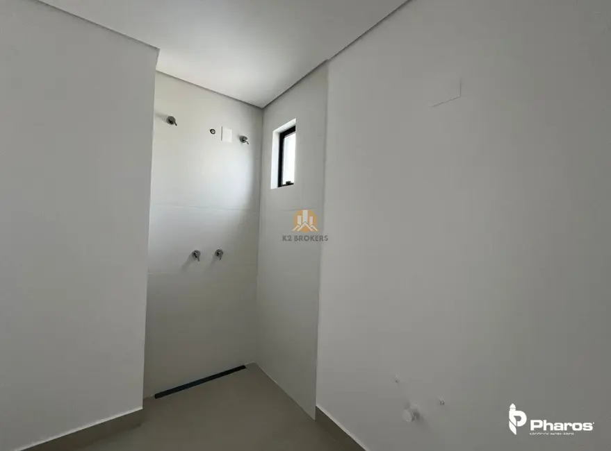 Apartamento com 3 quartos à venda, 112m2 em Centro, Balneario Camboriu - SC - imagem 8 Foto 8 de Apartamento com 3 quartos à venda, 112m2 em Centro, Balneario Camboriu - SC