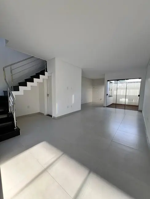 Foto 4 de Casa de Condomínio com 2 quartos à venda, 84m2 em Bombinhas - SC