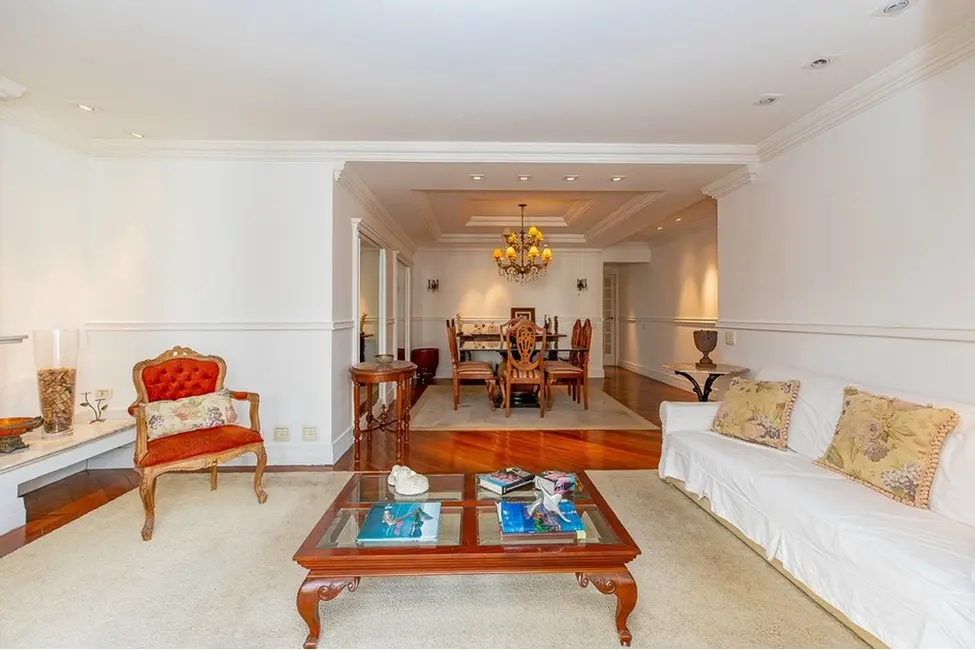 Apartamento com 4 quartos à venda, 155m2 em Moema, São Paulo - SP - imagem 9 Foto 9 de Apartamento com 4 quartos à venda, 155m2 em Moema, São Paulo - SP