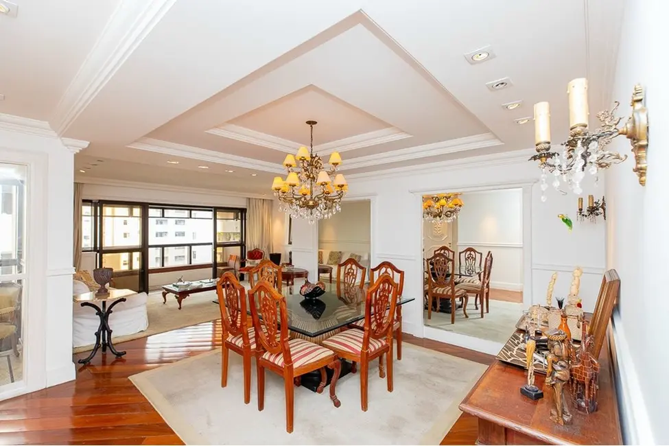 Apartamento com 4 quartos à venda, 155m2 em Moema, São Paulo - SP - imagem 7 Foto 7 de Apartamento com 4 quartos à venda, 155m2 em Moema, São Paulo - SP