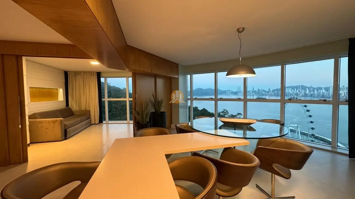 Foto 1 de Apartamento com 2 quartos à venda, 96m2 em Pioneiros, Balneario Camboriu - SC