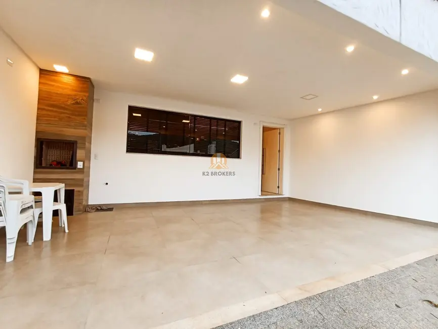Foto 5 de Casa com 3 quartos à venda, 160m2 em Fazendinha, Itajai - SC