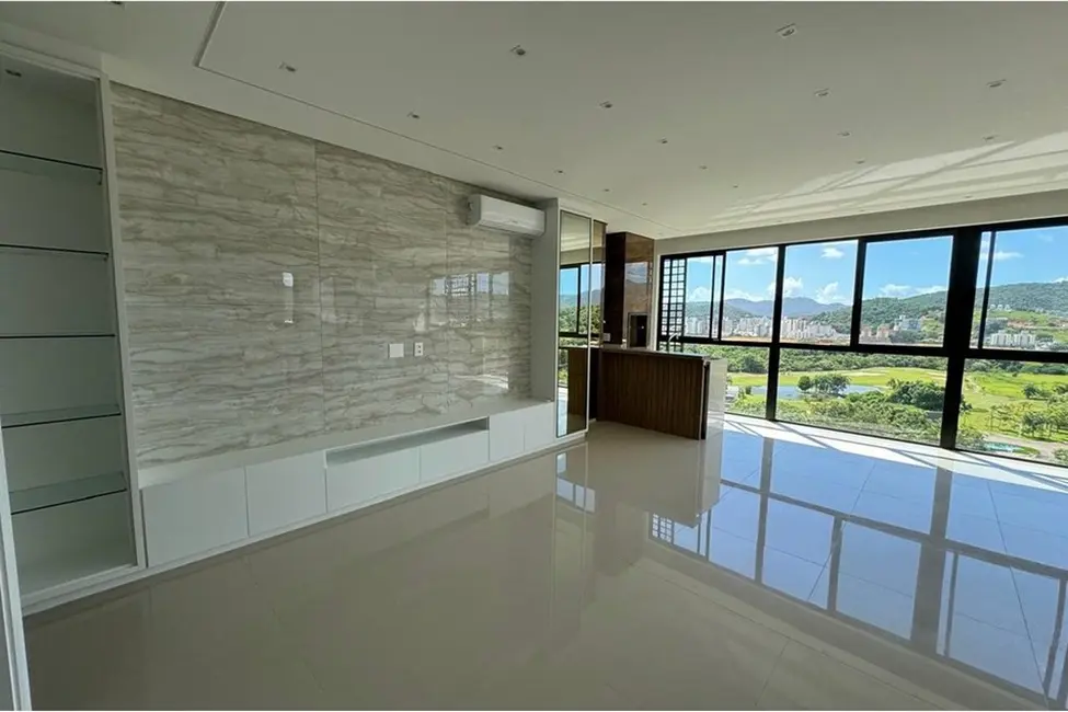 Apartamento com 1 quarto à venda, 91m2 em Centro, Camboriu - SC - imagem 4 Foto 4 de Apartamento com 1 quarto à venda, 91m2 em Centro, Camboriu - SC