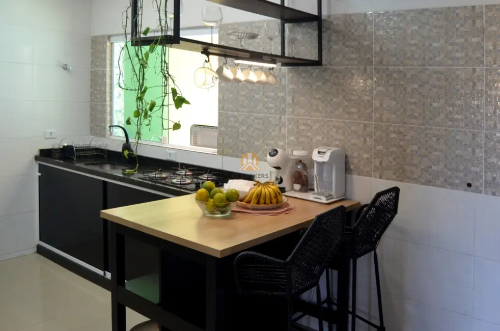 Foto 8 de Casa com 3 quartos à venda, 107m2 em Itanhaem - SP