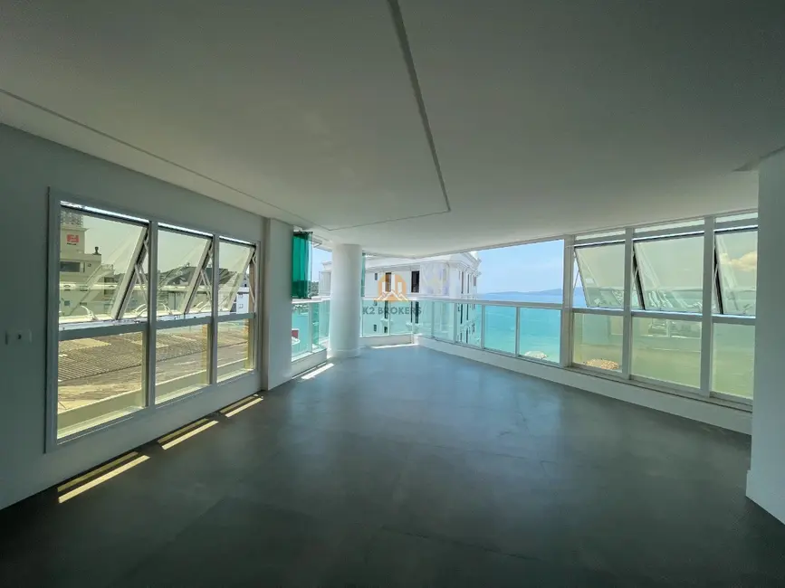 Apartamento com 4 quartos à venda, 173m2 em Centro, Itapema - SC - imagem 3 Foto 3 de Apartamento com 4 quartos à venda, 173m2 em Centro, Itapema - SC