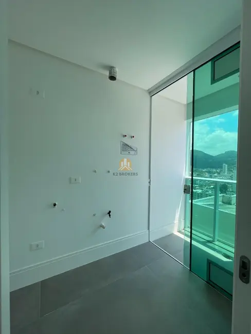 Foto 8 de Apartamento com 4 quartos à venda, 173m2 em Centro, Itapema - SC