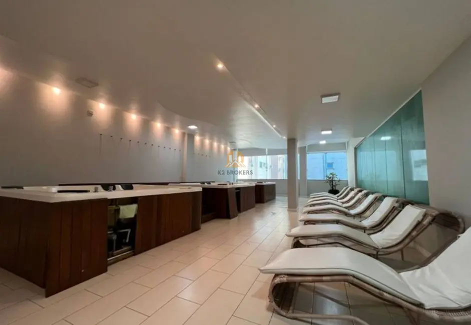 Foto 4 de Apartamento com 3 quartos à venda, 123m2 em Meia Praia, Itapema - SC