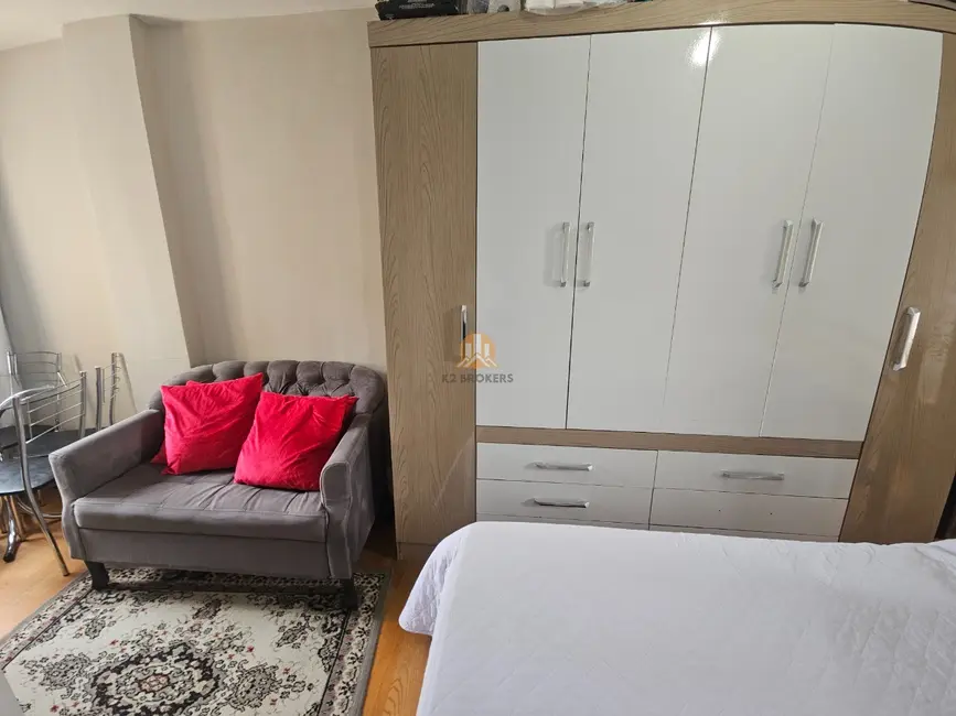Foto 9 de Apartamento com 1 quarto à venda, 19m2 em Cristo Rei, Curitiba - PR